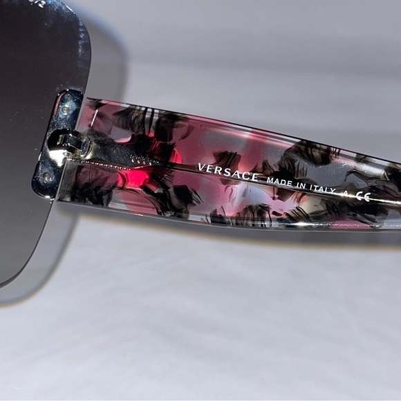 VERSACE - SUNGLASSES - Picture 8 of 11